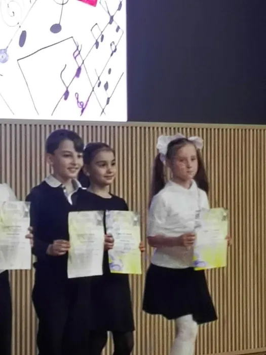 -5406893325341628001_121