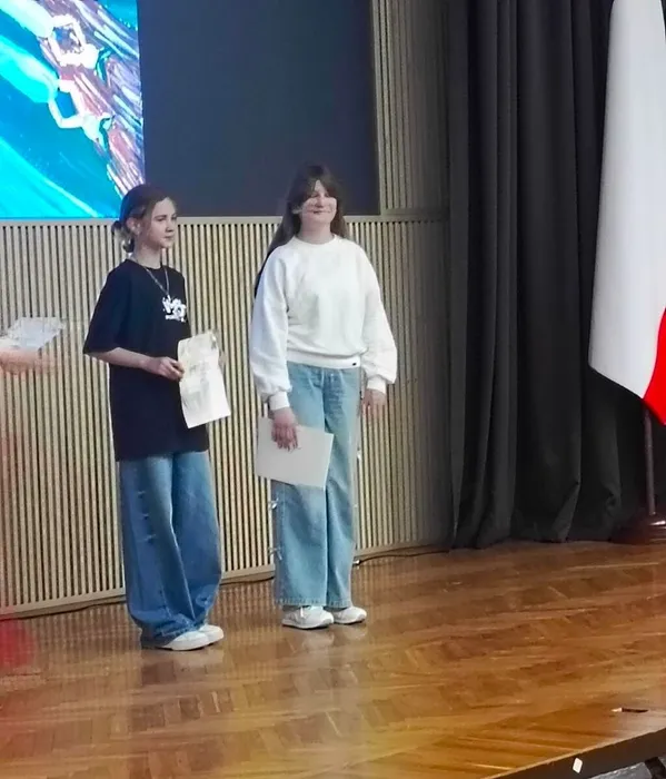 -5406893325341627995_121